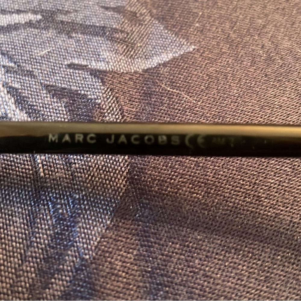 🕶️ Marc Jacob’s cat eye Tiffany silver black sunglasses 😎 - Picture 5 of 7